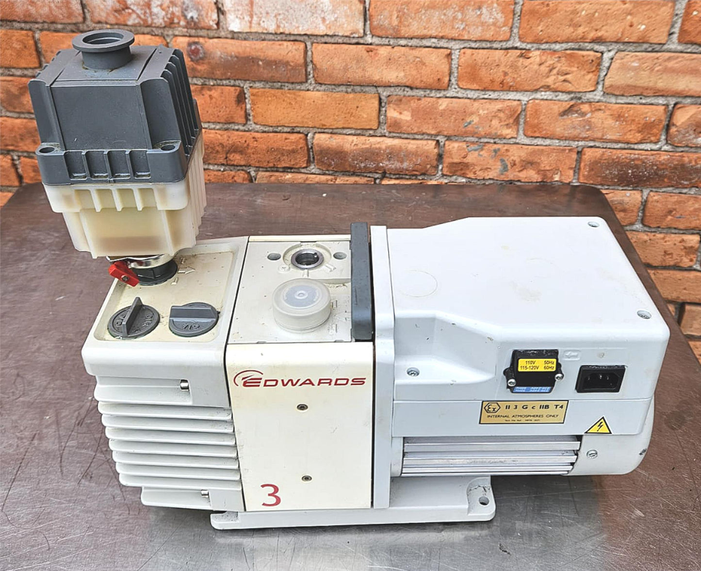 90DAYWARRANTY 110/220Volt EDWARDS 3 RV 2.3CFM VACUUM PUMP FILTER WATCH VIDEO