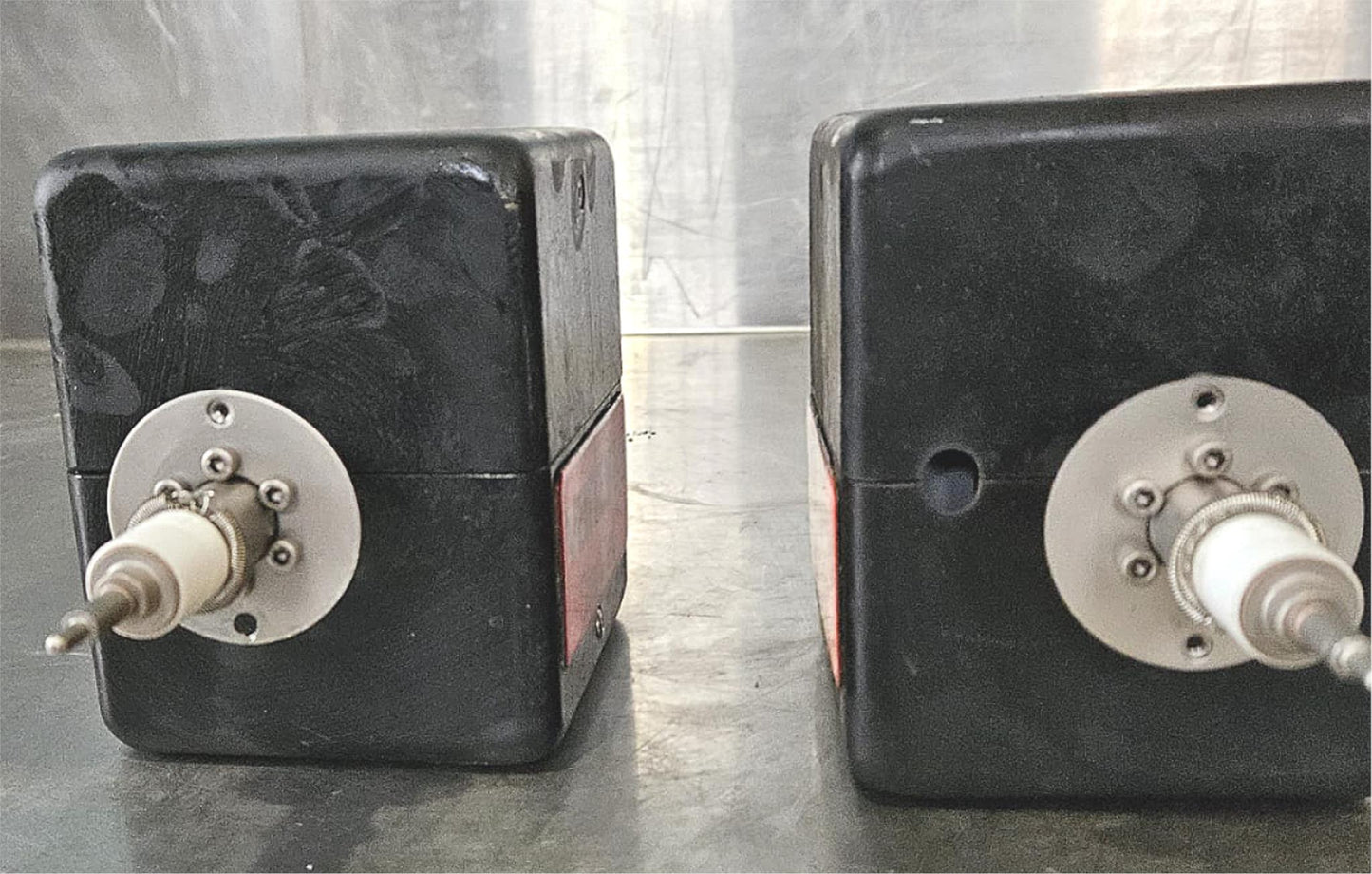 One Unit of VARIAN AGILENT VacIon Plus 20 StarCell ION PUMP 20 l/s 2.75CF INTAKE