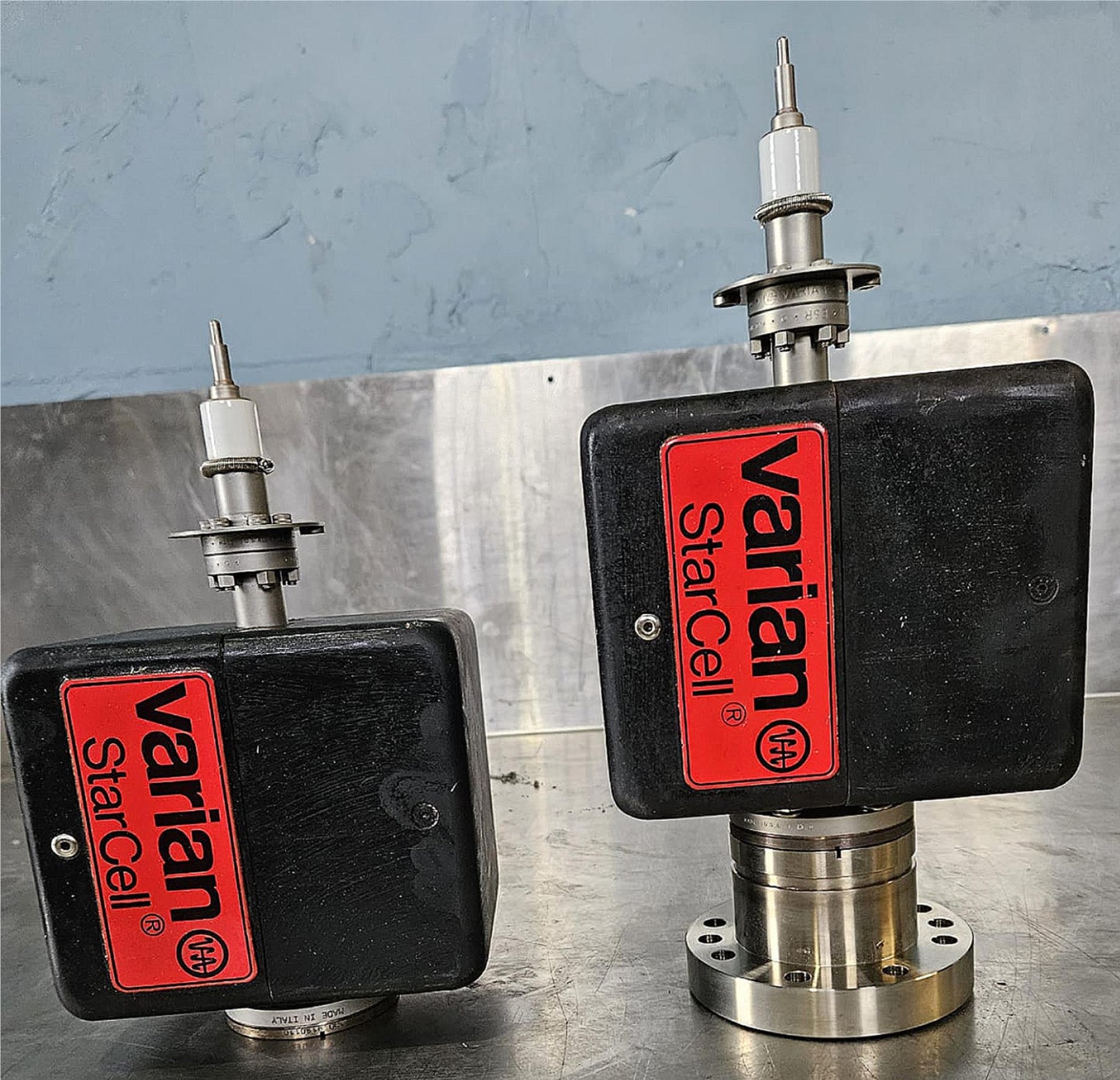 One Unit of VARIAN AGILENT VacIon Plus 20 StarCell ION PUMP 20 l/s 2.75CF INTAKE