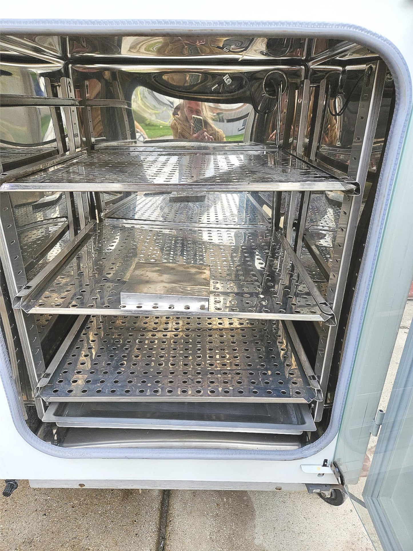 NUAIRE NU-8500 CO2 INCUBATOR 4 SHELVES 100% OPERATIONAL 90-DAY-WARRANTY FREESHIP