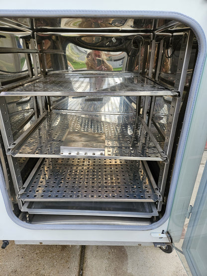 NUAIRE NU-8500 CO2 INCUBATOR 4 SHELVES 100% OPERATIONAL 90-DAY-WARRANTY FREESHIP