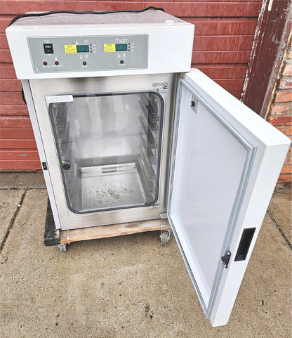 VWR 2350MP T CO2 INCUBATOR 4 SHELVES 100%OPERATIONAL 90DAYWARRANTY FREESHIP