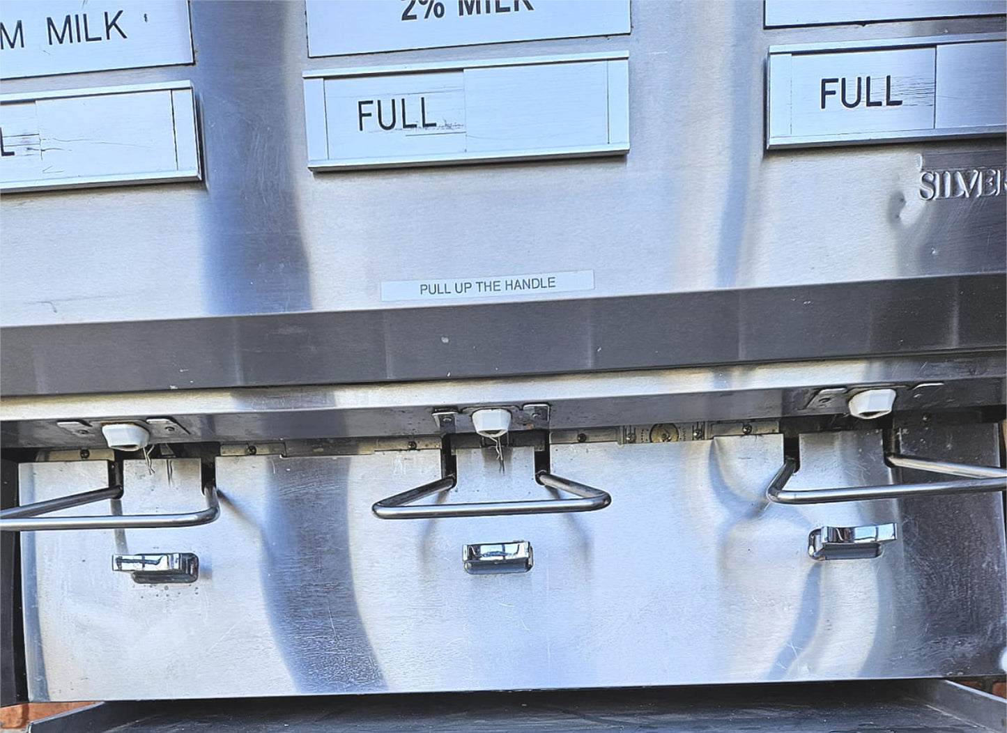 SILVER KING® SKMAJ3 REFRIGERATED COMMERCIAL MILK 3VALVE DISPENSER 90DAYWARRANTY