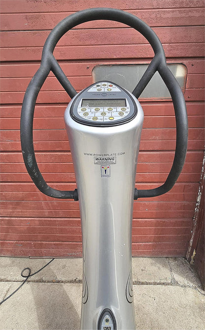 POWER PLATE® PRO5 AIRDAPTIVE VIBRATION EXERCISE MACHINE 90DAYWARRANTY WATCHVIDEO