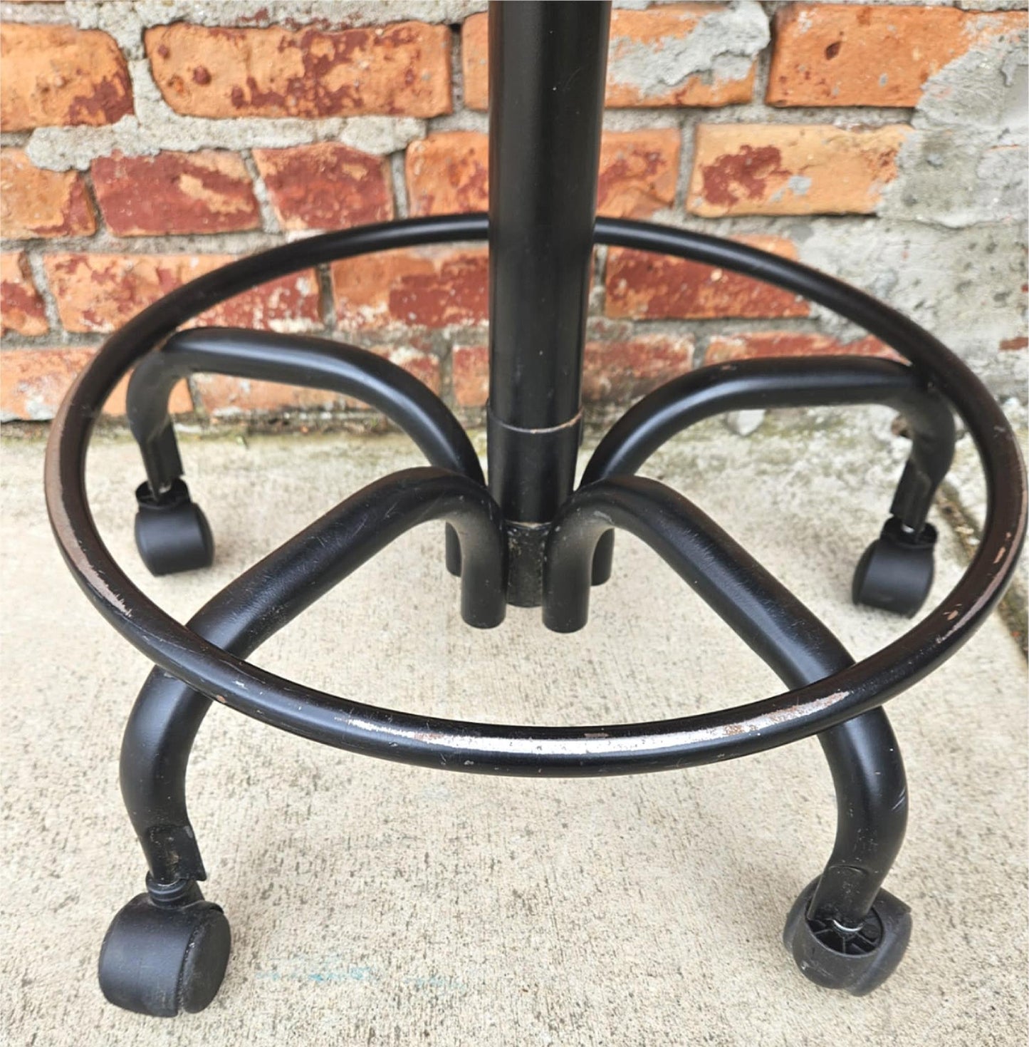 LOT of SIX BIO-FIT BLACK STOOL OFFICE MEDICAL CLINIC EXAM STOOLs WHEELS FREESHIP