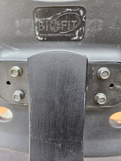 LOT of SIX BIO-FIT BLACK STOOL OFFICE MEDICAL CLINIC EXAM STOOLs WHEELS FREESHIP