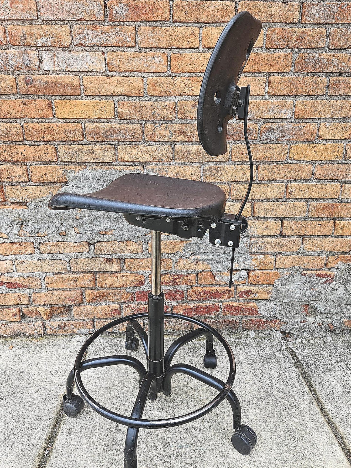 LOT of SIX BIO-FIT BLACK STOOL OFFICE MEDICAL CLINIC EXAM STOOLs WHEELS FREESHIP