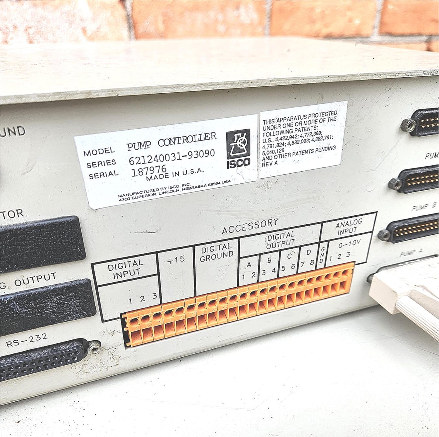 (Does Power On Fine) ISCO 500D SYRINGE PUMP with COMBIFLASH OPTIX 10 WATCH VIDEO