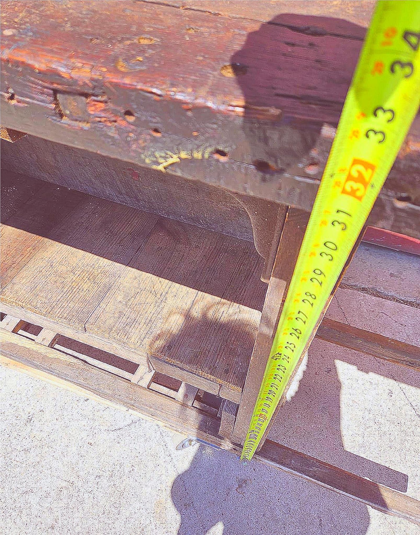 VINTAGE RUSTIC PINE CARPENTER WORKBENCH w IRON VICE CLAMP & STORAGE TRUNK TOOLS