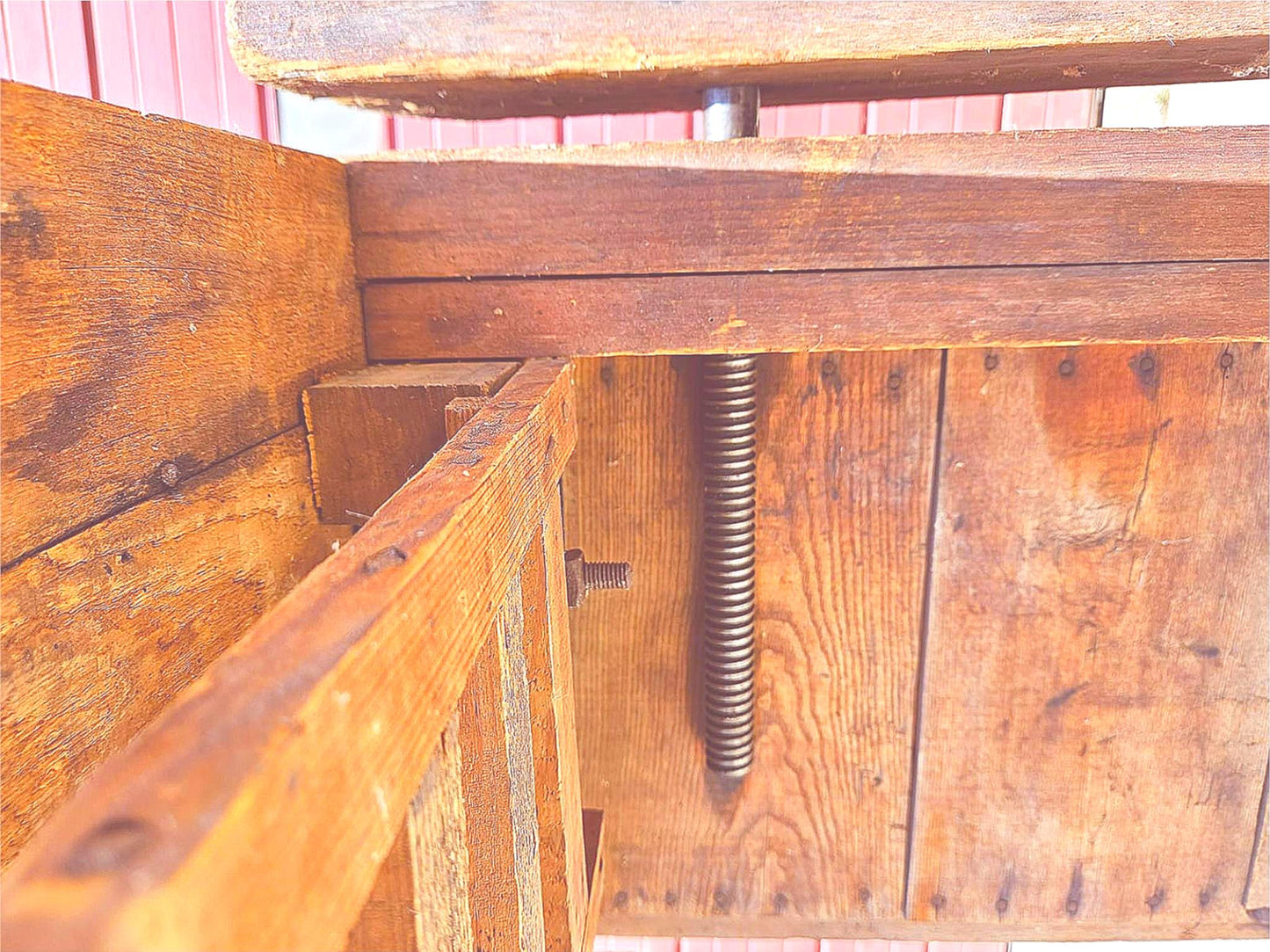 VINTAGE RUSTIC PINE CARPENTER WORKBENCH w IRON VICE CLAMP & STORAGE TRUNK TOOLS