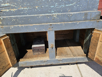 VINTAGE RUSTIC PINE CARPENTER WORKBENCH w IRON VICE CLAMP & STORAGE TRUNK TOOLS