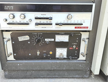 PERKIN-ELMER ULTRA HIGH VACUUM 32-100 / 11-010 ION ELECTRON CHROMATOGRAPH SYSTEM