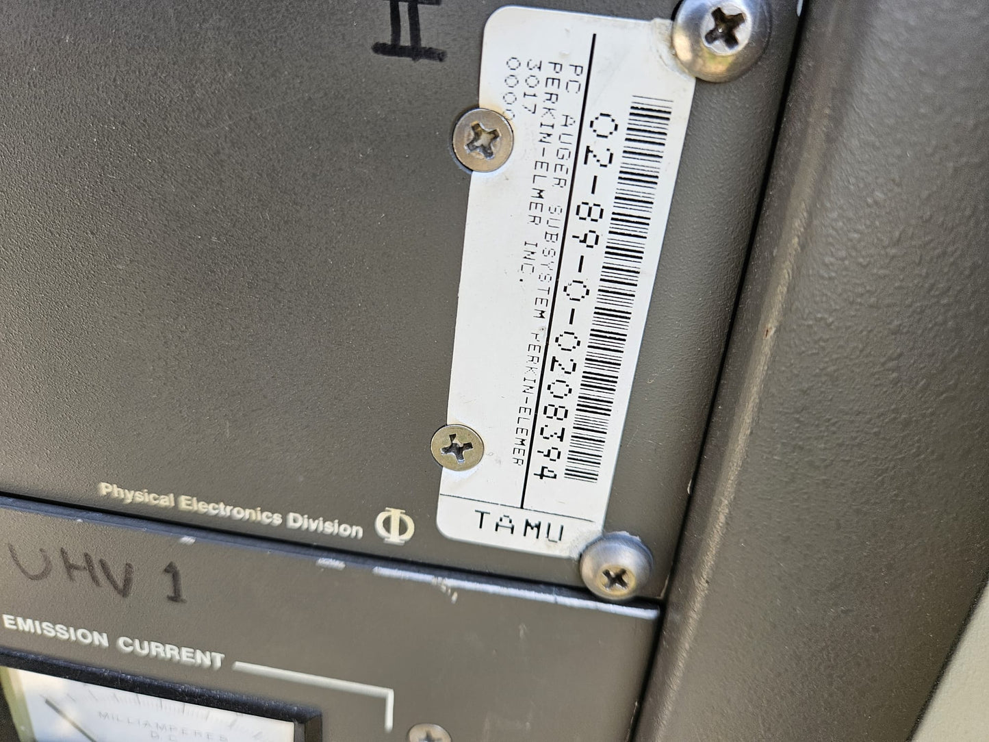 PERKIN-ELMER ULTRA HIGH VACUUM 32-100 / 11-010 ION ELECTRON CHROMATOGRAPH SYSTEM