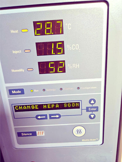 REFURBISHED THERMO STERI-CULT 3310 CO2 INCUBATOR & BONUS CART ON WHEELS FREESHIP