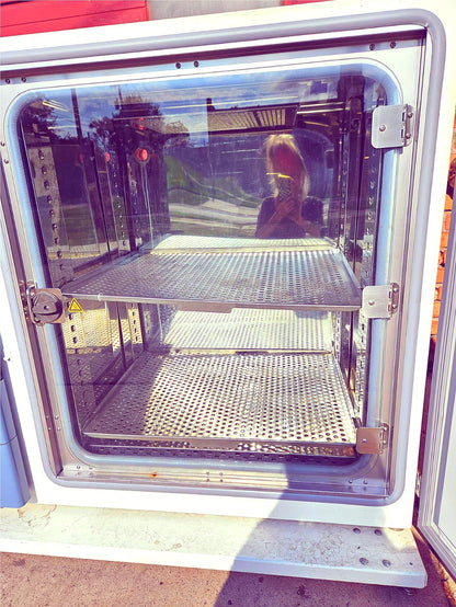 REFURBISHED THERMO STERI-CULT 3310 CO2 INCUBATOR & BONUS CART ON WHEELS FREESHIP