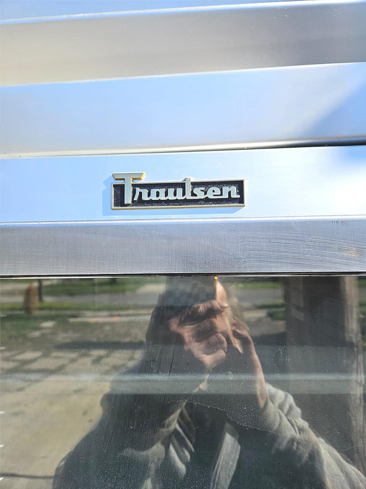 120/DAYWARRANTY TRAULSEN GHT-1-32 WUT SPLIT GLASS DOOR FREEZER 8 TRAYS  FREESHIP