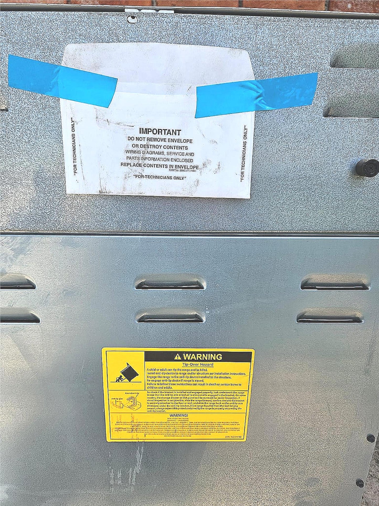 PERFECTFORTIGHTSPACE HOTPOINT 20" FREESTANDING ELECTRIC RANGE OVEN 220Volt WHITE