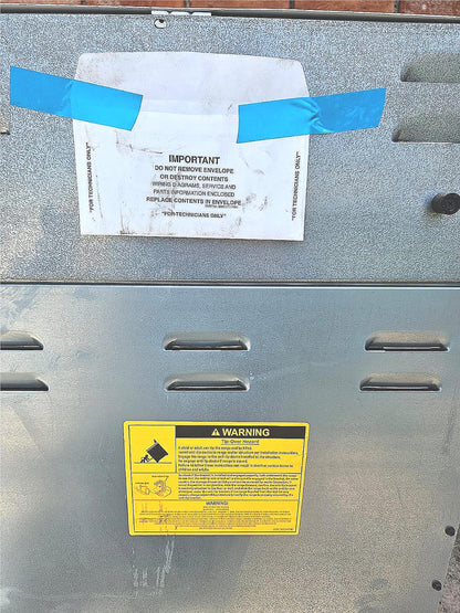 PERFECTFORTIGHTSPACE HOTPOINT 20" FREESTANDING ELECTRIC RANGE OVEN 220Volt WHITE